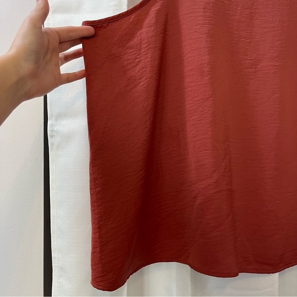 Fabletics Ecosatin Cinnamon Rose Tank Top - Size 2X - Picture 5 of 7